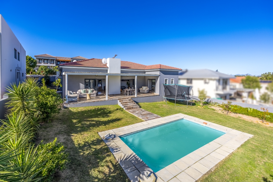 3 Bedroom Property for Sale in Deo Gracia Western Cape